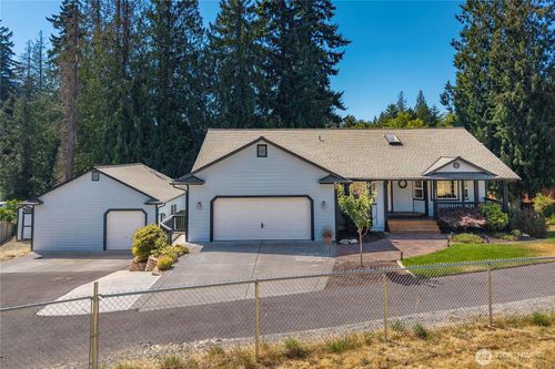 9305 184th Ave E, Bonney Lake, WA, 98391-8596 | Card Image