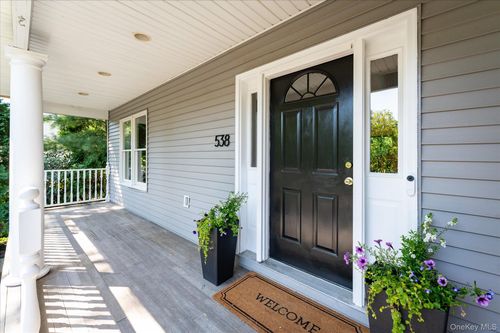 538 Farragut Pkwy, Hastings On Hudson, NY, 10706-3402 | Card Image