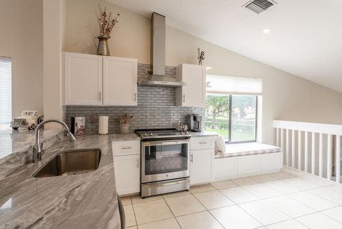 202-10624 Tropic Palm Ave, Boynton Beach, FL, 33437-2282 | Card Image