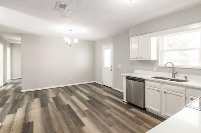 120 Hutson Ln, House other with 4 bedrooms, 2 bathrooms and null parking in Brazoria TX | Image 8