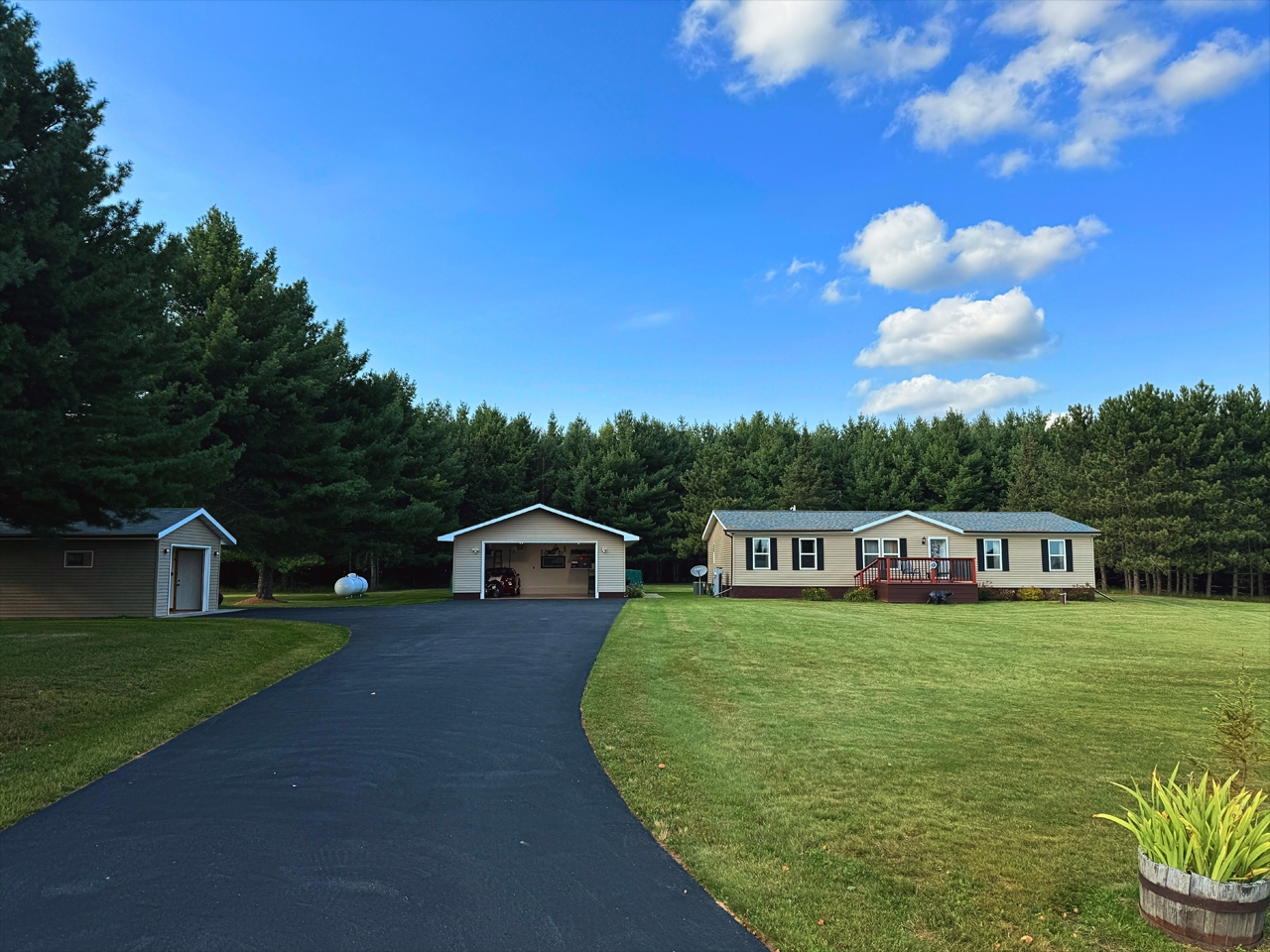 Hat Rapids Rd, Rhinelander, WI 54501