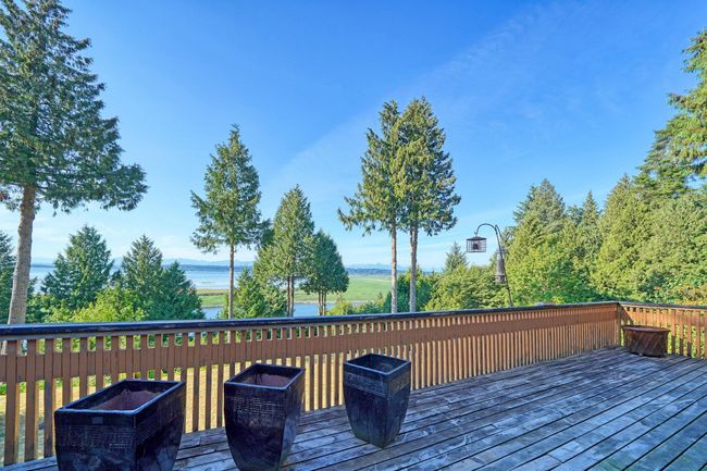 13047 Crescent Road, House other with 5 bedrooms, 2 bathrooms and 2 parking in Surrey BC | Image 12