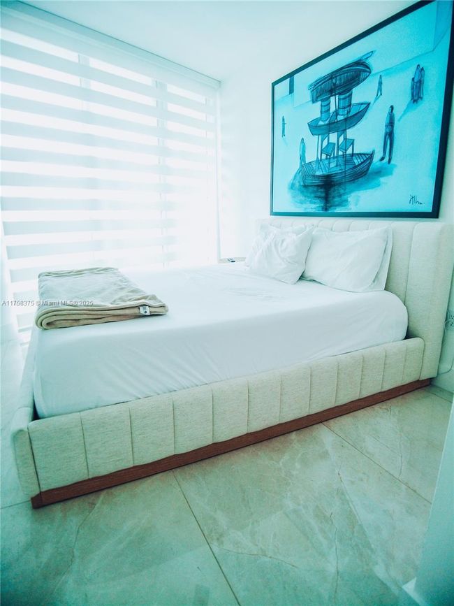 APT-2314 - 350 S Miami Ave, Condo with 2 bedrooms, 2 bathrooms and null parking in Miami FL | Image 9