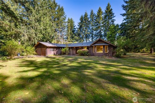 20469 Echo Hill Rd, Sedro Woolley, WA, 98284-7650 | Card Image