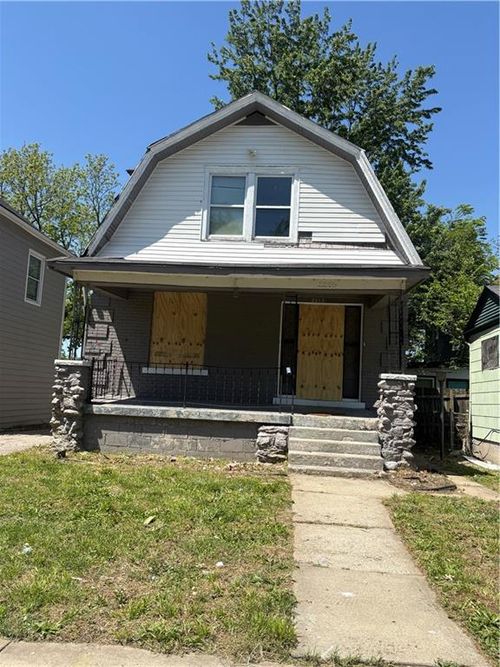2206 Montgall Ave, Kansas City, MO, 64127-4011 | Card Image