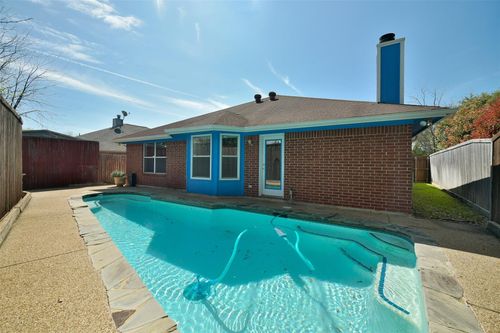 5554 Northfield Dr, Fort Worth, TX, 76179-3748 | Card Image
