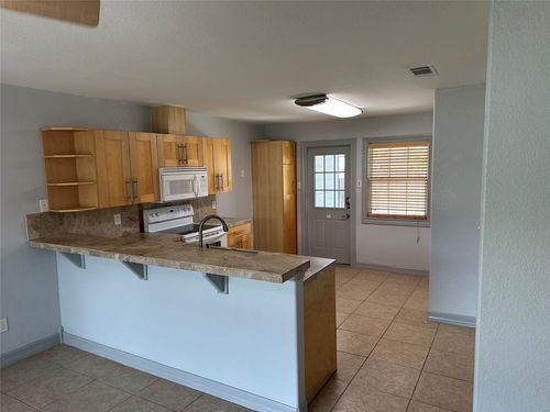a-2743 Maple Tree Rd, New Braunfels, TX, 78130-6841 | Card Image