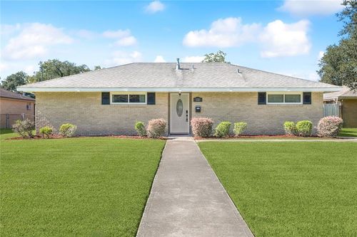 128 Hunt St, Belle Chasse, LA, 70037-2616 | Card Image