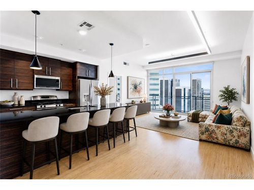 2220-2001 Lincoln St, Denver, CO, 80202-3873 | Card Image