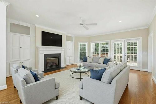 105 Creekstone Ct, Winston-Salem, NC, 27104-1225 | Card Image