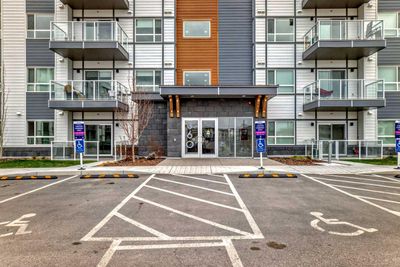 205 - 360 Harvest Hills Way Ne, Condo with 3 bedrooms, 2 bathrooms and 1 parking in Calgary AB | Image 2