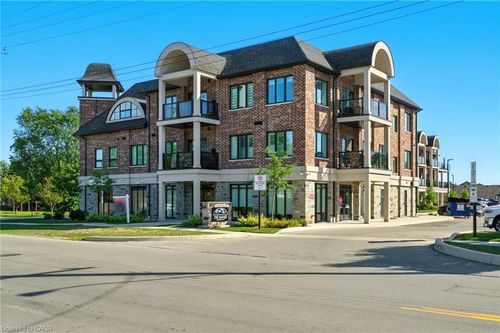 211-2605 Binbrook Rd, Binbrook, ON, L0R1C0 | Card Image