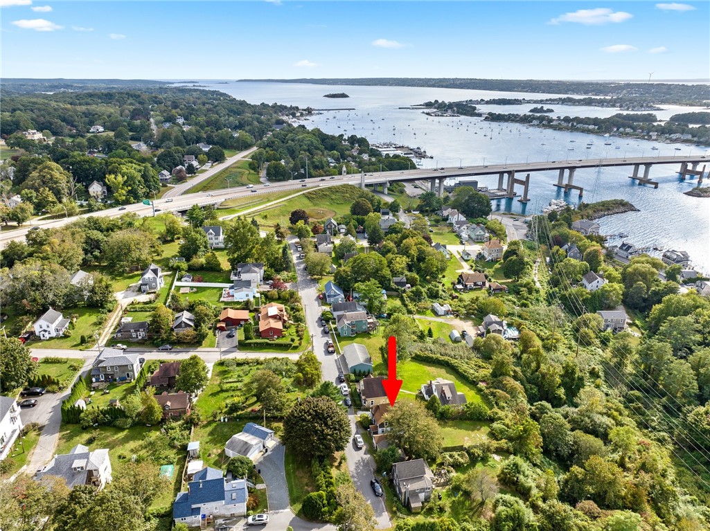 Pierce Ave, Tiverton, RI 02878