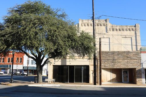 219/217 Main, Palestine, TX, 75801 | Card Image