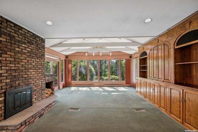 57 Ridge Dr, House other with 3 bedrooms, 3 bathrooms and null parking in Plainview NY | Image 7
