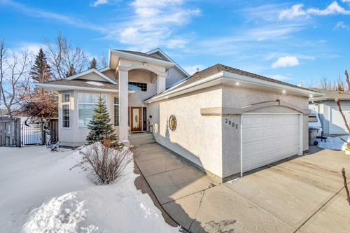 2902 65 Avenue Pl, Lloydminster, AB, T9V3H5 | Card Image