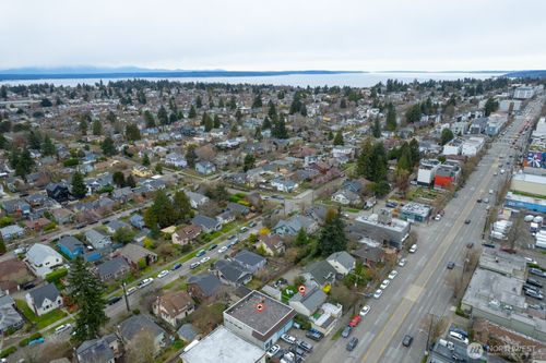 7535 15th Ave Nw, Seattle, WA, 98117-5410 | Card Image