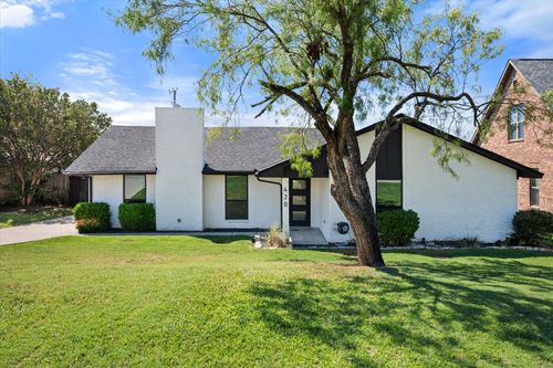 420 Hillside Dr, Lakewood Village, TX, 75068-4319 | Card Image