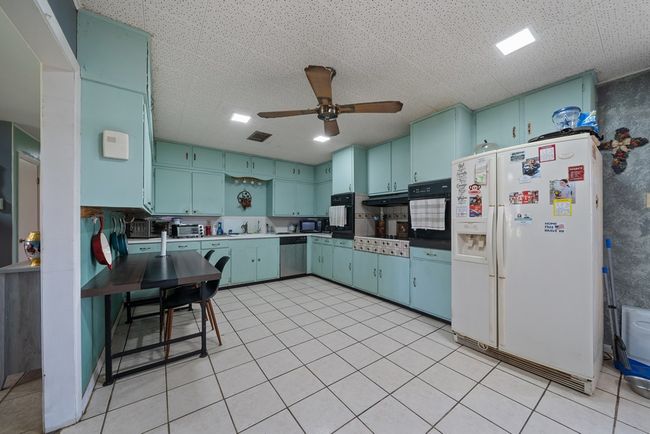 3800 Mcchristian St, House other with 3 bedrooms, 2 bathrooms and 4 parking in Big Spring TX | Image 9