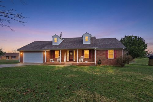 100 Andrew Ct, Lancaster, KY, 40444-7228 | Card Image