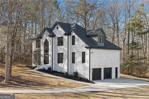 6015 Canaan Woods Dr Sw, Atlanta, GA, 30331-8051 | Card Image