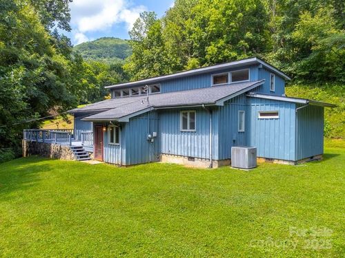1040 Kitchens Branch Rd, Sylva, NC, 28779-7761 | Card Image
