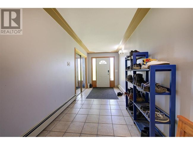 215 Arab Rd, House other with 8 bedrooms, 6 bathrooms and 5 parking in Kelowna BC | Image 30