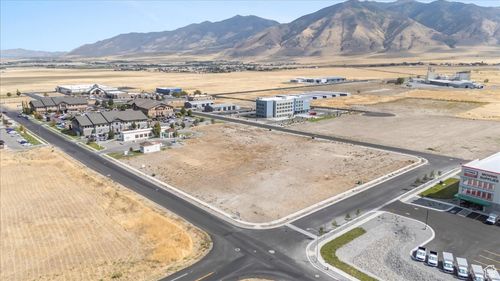 102-2252 N 400 E, Tooele, UT, 84074-3422 | Card Image