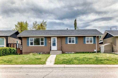 4607 Marwood Way Ne, Calgary, AB, T2A2S6 | Card Image