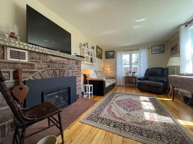 45 Wollaston Lake Rd, House other with 3 bedrooms, 2 bathrooms and 6 parking in Wollaston ON | Image 10