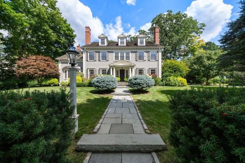 44 Whiting Rd, Wellesley, MA, 02481-6737 | Card Image