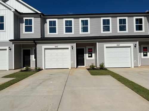 645 Hampton Dr, North Augusta, SC, 29860-9422 | Card Image