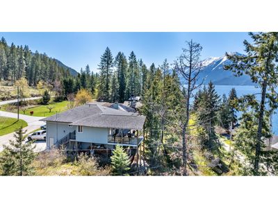 14533 Smith Rd, House other with 4 bedrooms, 3 bathrooms and 2 parking in Gray Creek BC | Image 1