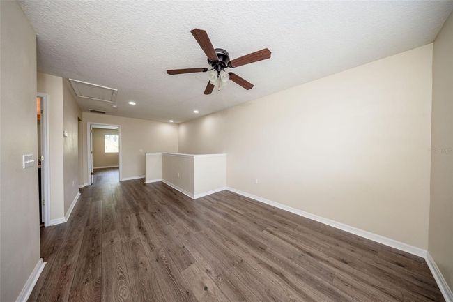 Upstairs loft | Image 15