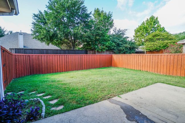 11015 Tree Shadow Ln, House other with 3 bedrooms, 2 bathrooms and null parking in Frisco TX | Image 20