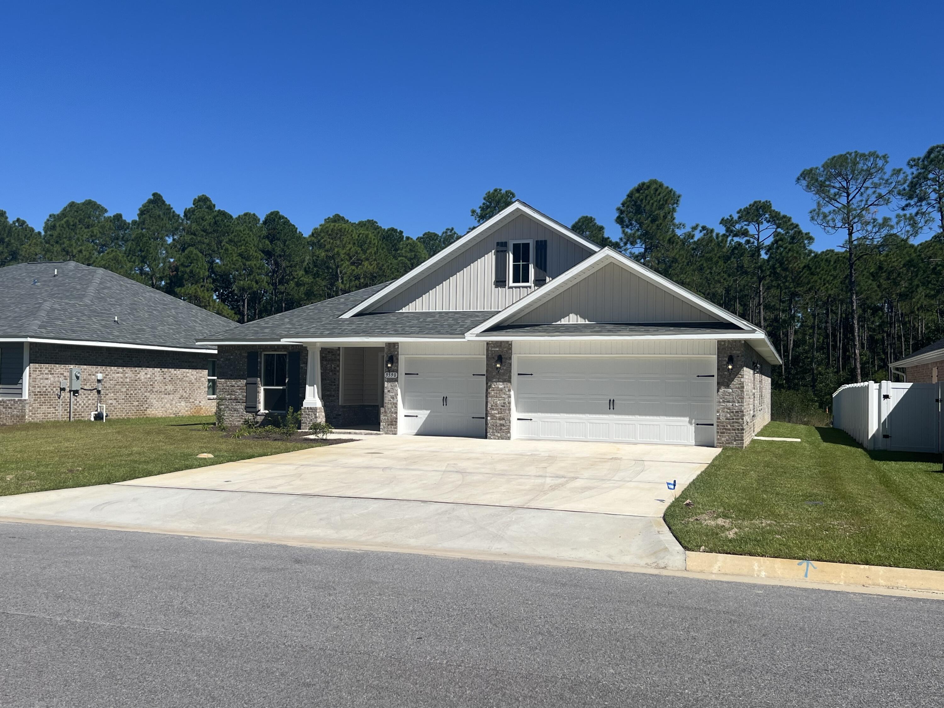 Creets Landing Dr, Navarre, FL 32566