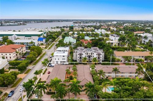 apt-101-980 7th Ave S, NAPLES, FL, 34102-6733 | Card Image