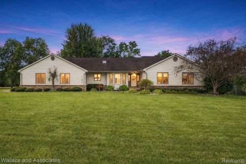 17076 27 Mile Rd, Ray, MI, 48096-3542 | Card Image