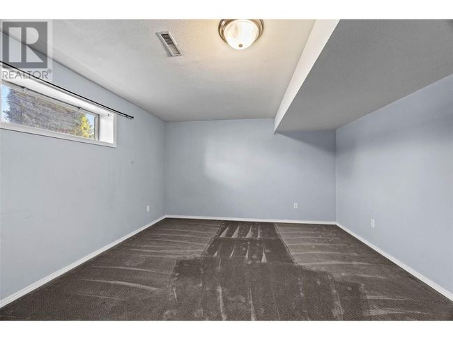135 Whiteshield Cres, House other with 5 bedrooms, 3 bathrooms and null parking in Kamloops BC | Image 23