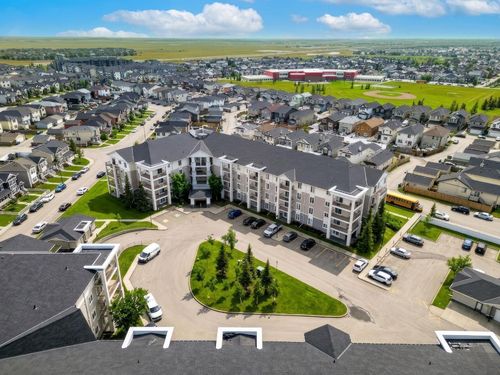 2102-333 Taravista Dr Ne, Calgary, AB, T3J0H4 | Card Image