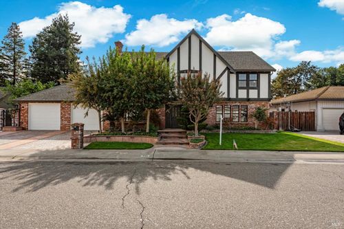 995 Hillview Drive, Dixon, CA, 95620 | Card Image