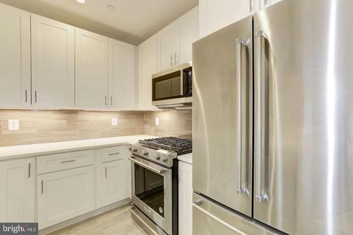 6-4008 Edmunds St Nw, WASHINGTON, DC, 20007-1297 | Card Image