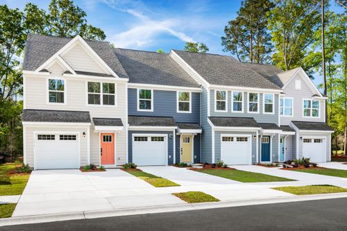1056 Crescent Cove Ln, Summerville, SC, 29483-9057 | Card Image