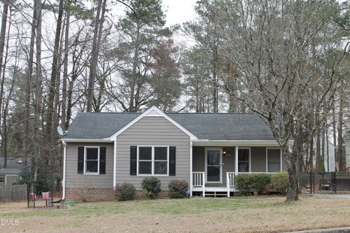 721 S Fuquay Ave, Fuquay Varina, NC, 27526-2562 | Card Image