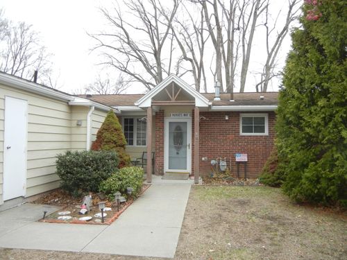 17 Maryland Road, Plattsburgh, NY, 12903 | Card Image