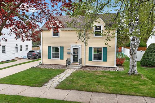 429 Shoreland Drive, RACINE, WI, 53402 | Card Image