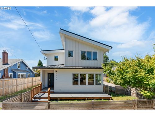 2723 Se 74th Ave, Portland, OR, 97206-1154 | Card Image