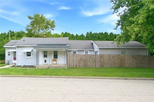 31 Wilhelm St, Tipp City, OH, 45371-1747 | Card Image