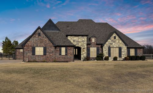 6701 E 91st Street N, Owasso, OK, 74055 | Card Image