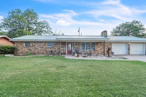 1425 Bandera Dr, Roscoe, TX, 79545-3501 | Card Image